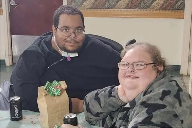 Tammy Slaton and Caleb Willingham seated together in an archive photograph.