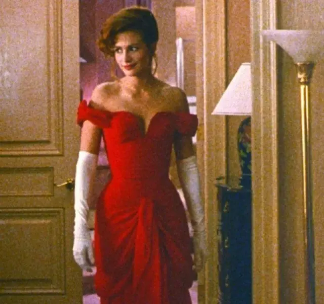 Illustration for “Julia Roberts, a Lady in Red”