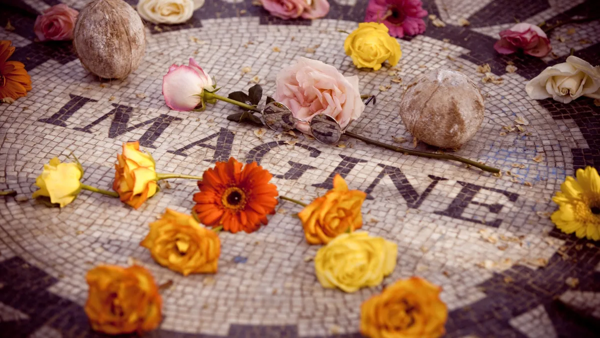"Imagine" memorial to John Lennon