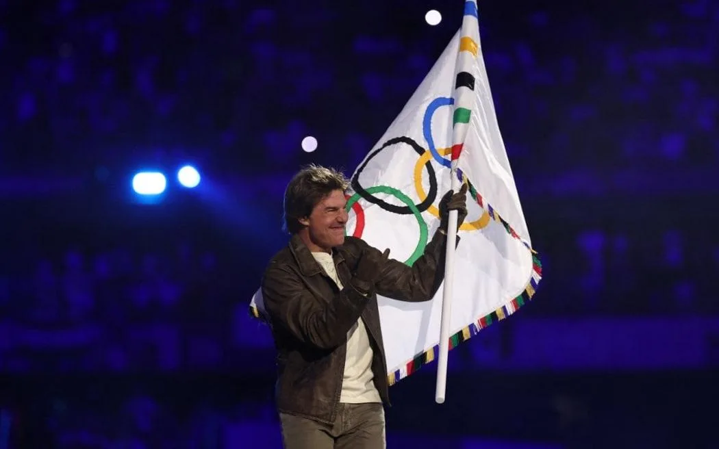 Illustration for “Tom Cruise Wraps Up Olympic with a Leap: Mission Incredible”